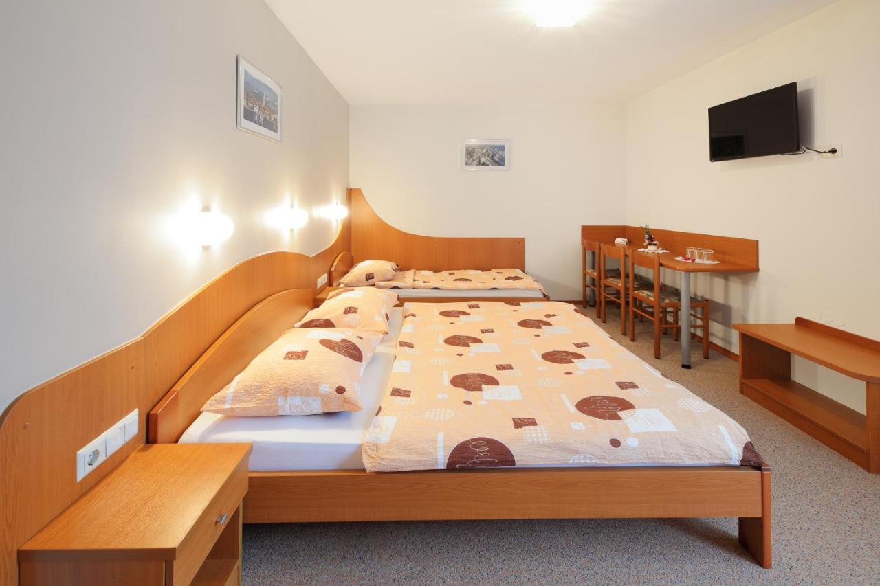 Rooms Sustersic Lubiana Esterno foto