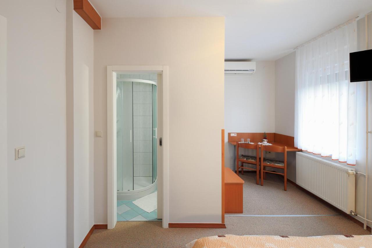 Rooms Sustersic Lubiana Esterno foto